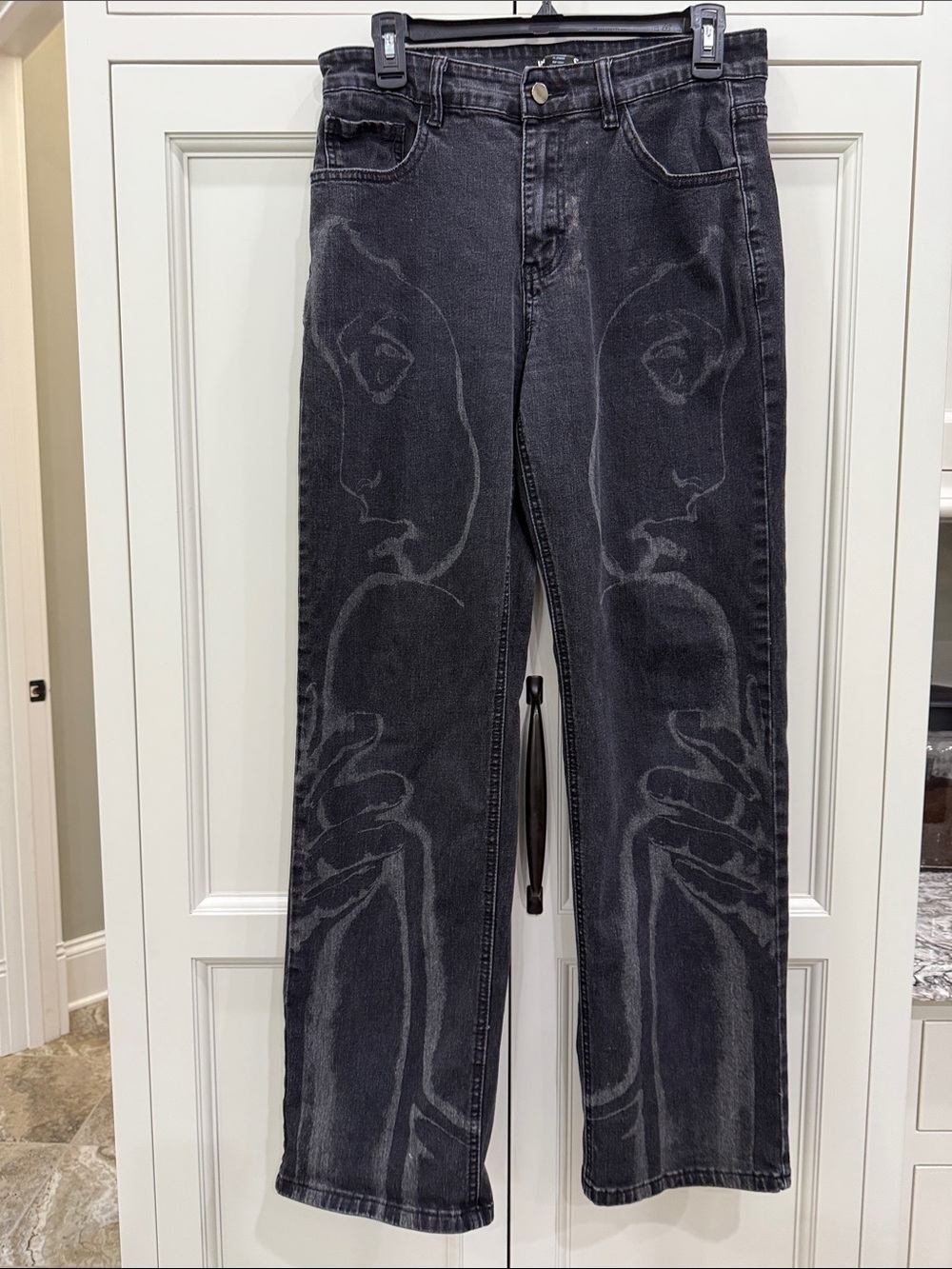 Hot Topic denim Jeans Men’s size 30x32 abstract woman design Wide leg Goth Rave